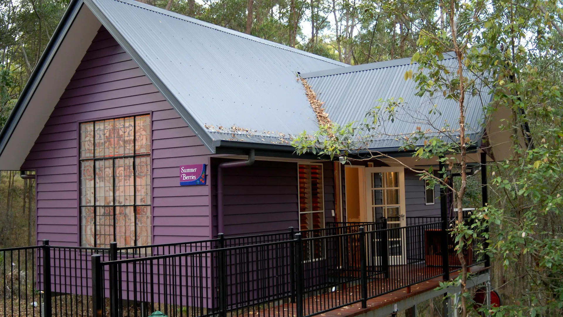 Amytis Gardens Retreat Spa And Cooking School Alexandra Headland Hotel