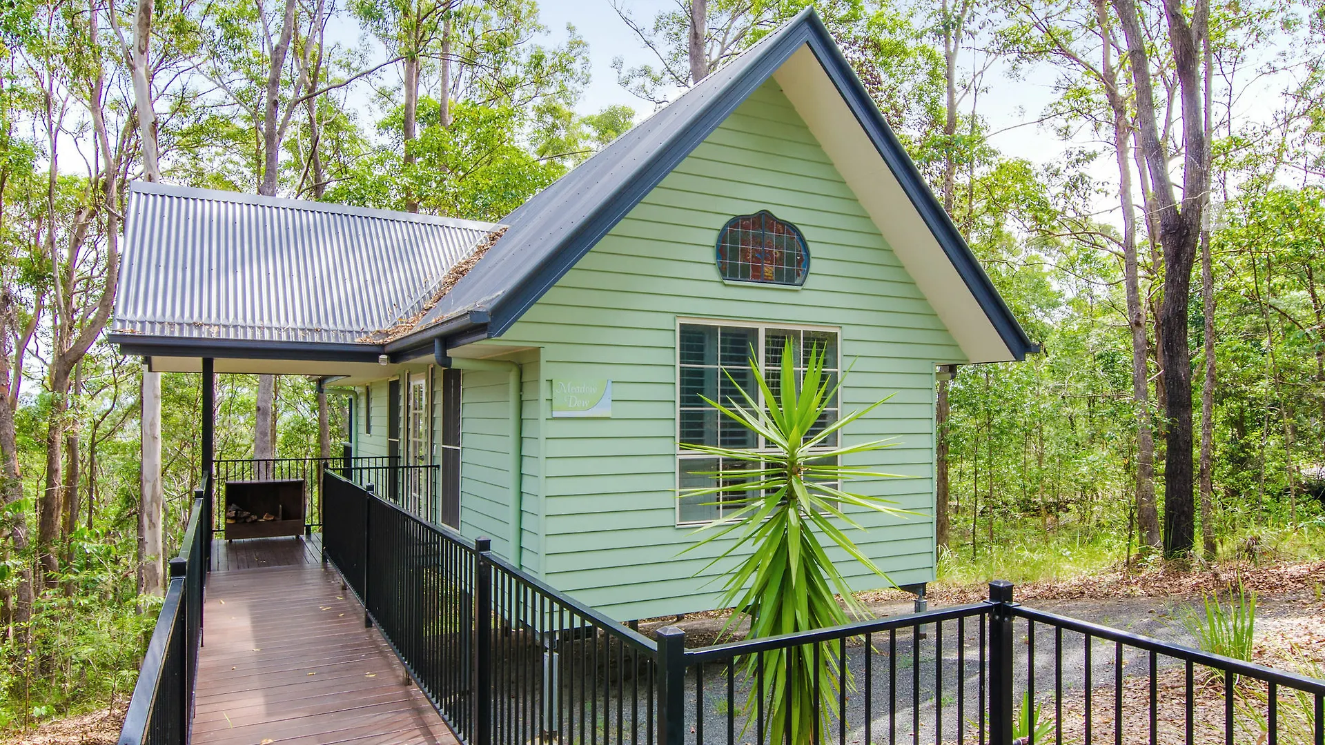 Hotel Amytis Gardens Retreat Spa And Cooking School Alexandra Headland